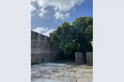 1541 SW 52nd Ave, Plantation, FL 33317 - Photo 14