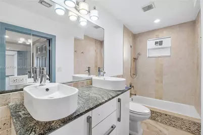 1541 SW 52nd Ave, Plantation, FL 33317 - Photo 10