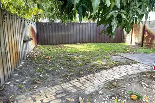 1541 SW 52nd Ave, Plantation, FL 33317 - Photo 16