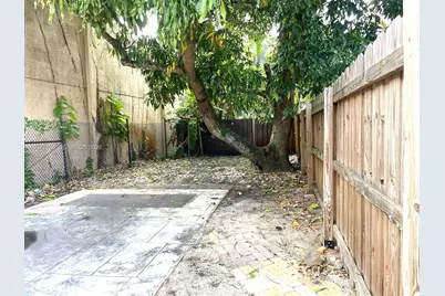 1541 SW 52nd Ave, Plantation, FL 33317 - Photo 18