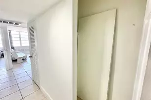 100 Lincoln Rd, Miami Beach, FL 33139 - Photo 10