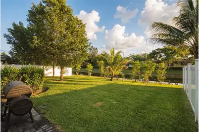 4812 NW 48th Ter, Tamarac, FL 33319 - Photo 30