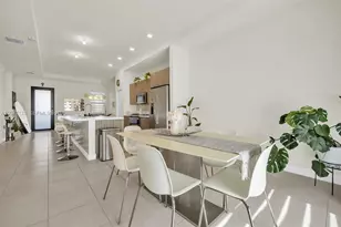 8045 NW 104th Ave, Doral, FL 33178 - Photo 10