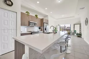 8045 NW 104th Ave, Doral, FL 33178 - Photo 8