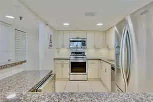 20850 San Simeon Way, Miami, FL 33179 - Photo 4