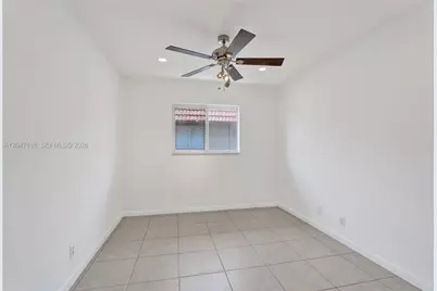 3050 NE 5th Ter #13, Wilton Manors, FL 33334 - Photo 18