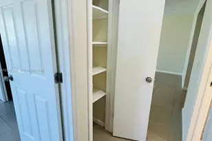 2500 NW 9th Ln, Wilton Manors, FL 33311 - Photo 8