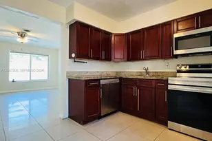 2500 NW 9th Ln, Wilton Manors, FL 33311 - Photo 10