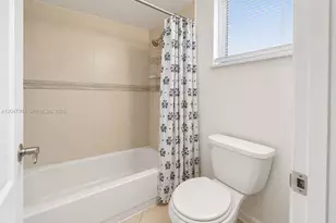 8870 Fontainebleau Blvd, Miami, FL 33172 - Photo 10