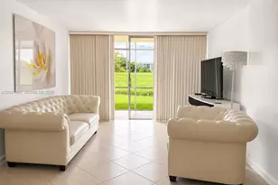 8870 Fontainebleau Blvd, Miami, FL 33172 - Photo 2