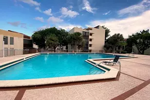 8870 Fontainebleau Blvd, Miami, FL 33172 - Photo 24
