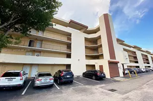 8870 Fontainebleau Blvd, Miami, FL 33172 - Photo 26