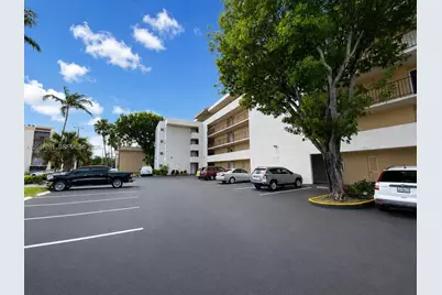 8870 Fontainebleau Blvd #106, Miami, FL 33172 - Photo 28