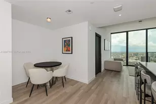20 NE 11th St, Miami, FL 33132 - Photo 22
