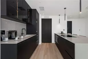 20 NE 11th St, Miami, FL 33132 - Photo 24