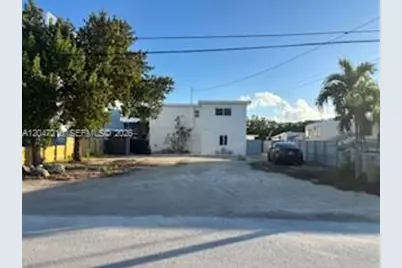 75 Coral Dr, Key Largo, FL 33037 - Photo 1