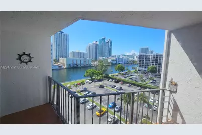 800 Parkview Dr #912, Hallandale Beach, FL 33009 - Photo 14