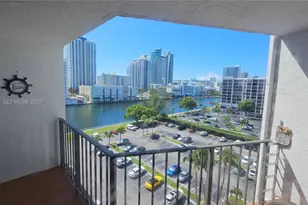 800 Parkview Dr, Hallandale Beach, FL 33009 - Photo 14