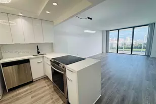 3675 N Country Club Dr, Aventura, FL 33180 - Photo 8