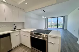 3675 N Country Club Dr, Aventura, FL 33180 - Photo 6
