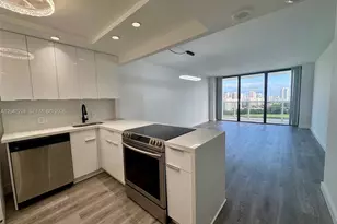 3675 N Country Club Dr, Aventura, FL 33180 - Photo 10