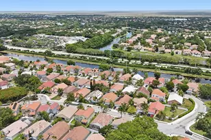 411 Bermuda Springs Dr, Weston, FL 33326 - Photo 36