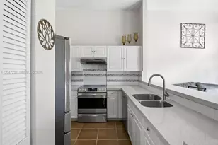 411 Bermuda Springs Dr, Weston, FL 33326 - Photo 18