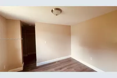 32 NE 169th St #2, North Miami Beach, FL 33162 - Photo 12
