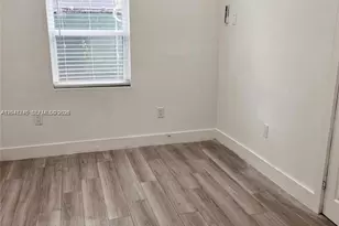 852 SW 13th Ave, Miami, FL 33135 - Photo 8