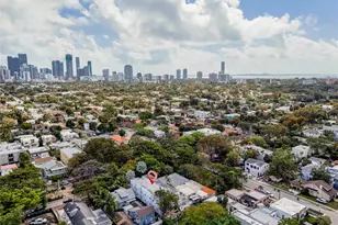 852 SW 13th Ave, Miami, FL 33135 - Photo 18