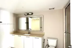 1800 N Bayshore Dr, Miami, FL 33132 - Photo 20