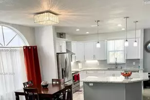 409 NW 87th Ln, Coral Springs, FL 33071 - Photo 2