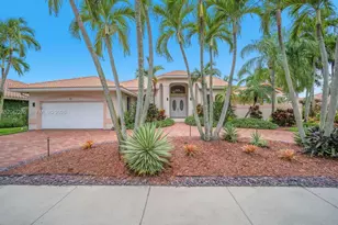 392 Coconut Cir, Weston, FL 33326 - Photo 2
