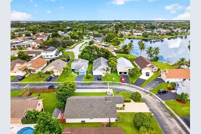 4495 NW 99th Ave, Sunrise, FL 33351 - Photo 56