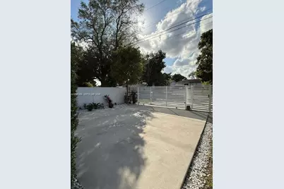 5629 NW 31st Ave, Miami, FL 33142 - Photo 10