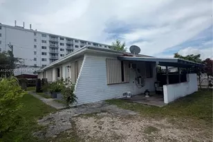1258 NE 109th St, Miami, FL 33161 - Photo 2