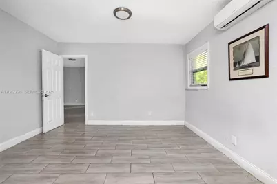 18100 NW 7th Pl, Miami Gardens, FL 33169 - Photo 32