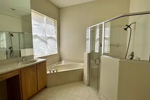 1926 NE 3rd Ct, Homestead, FL 33033 - Photo 8