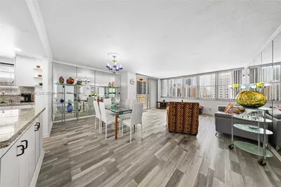 1825 S Ocean Dr #914, Hallandale Beach, FL 33009 - Photo 2