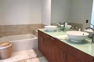315 NE 3rd Ave, Fort Lauderdale, FL 33301 - Photo 10