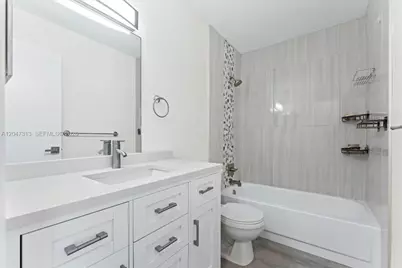 2025 SW 82nd Ave #1, Davie, FL 33324 - Photo 18
