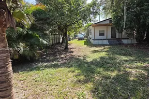 2911 NW 30th St, Miami, FL 33142 - Photo 12