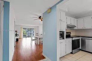 182 Lakeview Dr, Weston, FL 33326 - Photo 6
