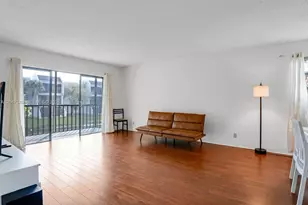182 Lakeview Dr, Weston, FL 33326 - Photo 12