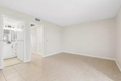 13455 SW 9th Ct #108J, Pembroke Pines, FL 33027 - Photo 20