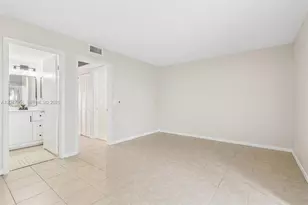 13455 SW 9th Ct, Pembroke Pines, FL 33027 - Photo 20