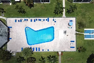 301 NE 14th Ave, Hallandale Beach, FL 33009 - Photo 10