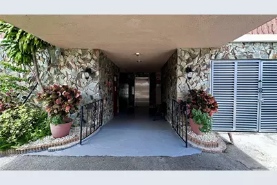301 NE 14th Ave #703, Hallandale Beach, FL 33009 - Photo 16