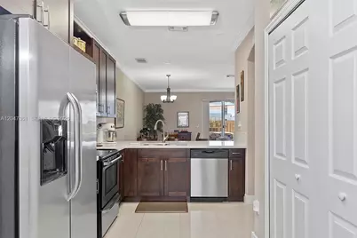 15262 SW 91st Ln, Miami, FL 33196 - Photo 8