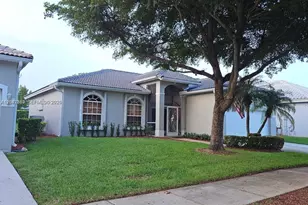 2635 SE 4th Pl, Homestead, FL 33033 - Photo 1